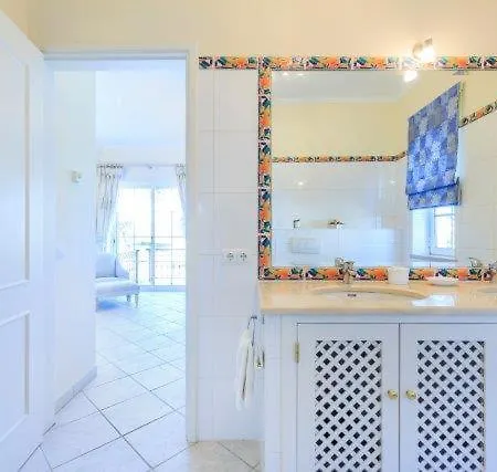 Βίλα Sleeps 6 Pool Air Con Wifi *